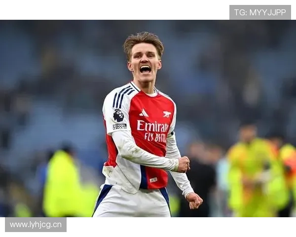 居莱尔与厄德高早期天才阶段的战术角色及成长路径对比