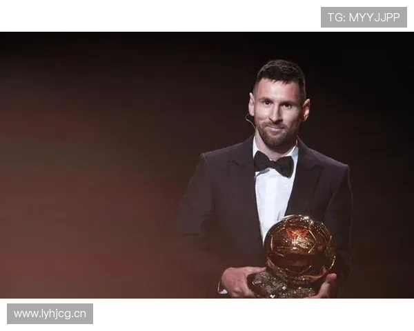 本泽马与梅西金球之争:数据与荣誉如何影响历史定位