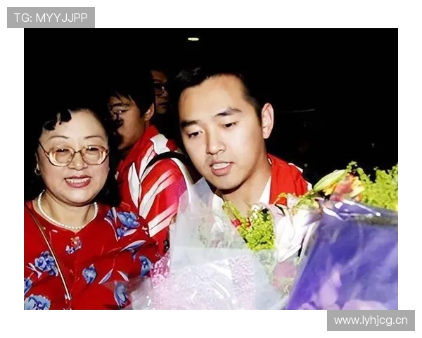 孔令辉当年住酒店连拖鞋都要自带，现在打个飞的去澳门看场赛马都比咱一个月工资高