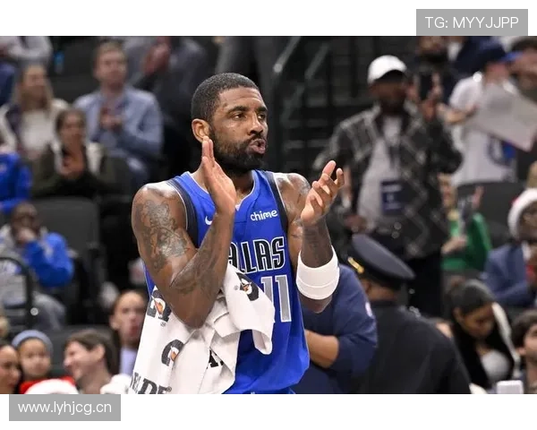 凯里·欧文今天又穿着6000块的球鞋来了，这鞋比我一个月工资还多吧？