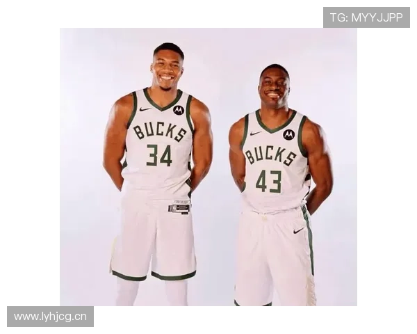 刚看到扬尼斯·阿德托昆博带娃坐地铁的画面，巨星日常接地气到让我怀疑人生